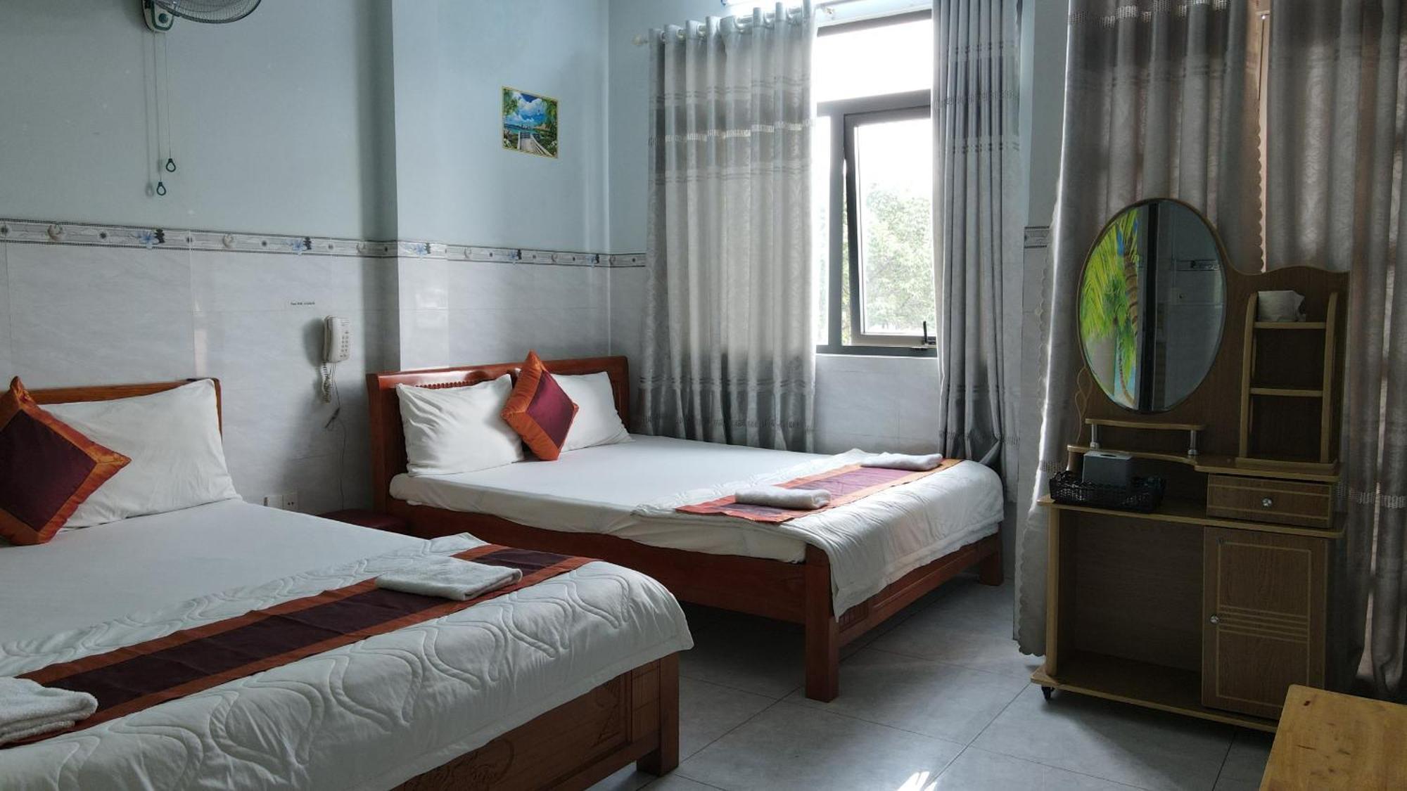 Khach San Nguyen Trung Hotel Cidade de Ho Chi Minh Exterior foto